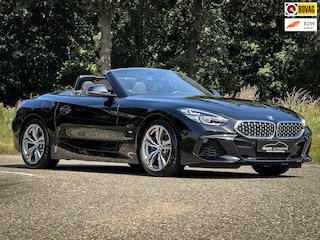 BMW Z4 Roadster SDrive30i M-Sport | Leder/Alcantara | CarPlay | Clima | Cruise | Navi | Head-up | Metalic | Stoelverw. |