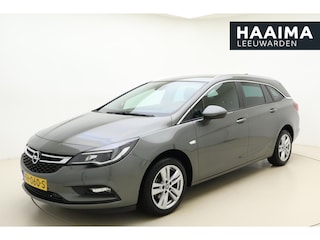 Opel Astra Sports Tourer 1.4 Online Edition 149 PK | Handgeschakeld | Trekhaak | Parkeersensor | Navigatie | Cruise Control | Climate Control | Licht Metalen Velgen |