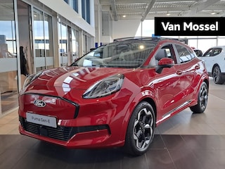 Ford Puma Gen-E Premium 44 kWh | €3000,- Ford Voordeel! | Nieuwe Voorraad | Apple Carplay & Android Auto | Winter Pack | Panoramadak | Driver Assistance Pack | B & O | Draadloos Laden | Elektrische Achterklep | 360° Camera's |