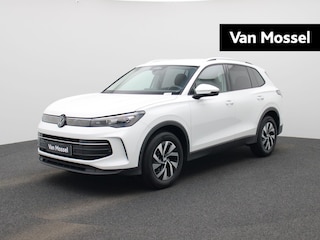 Volkswagen Tiguan 1.5 eTSI Life Edition 150 PK Automaat | Trekhaak | Stoelverwarming | Elektrische achterklep | Navigatie | Stuurverwarming | Keyless Access | Apple Carplay | LED Koplampen | Camera | Ruiten getint | Parkeersensoren |