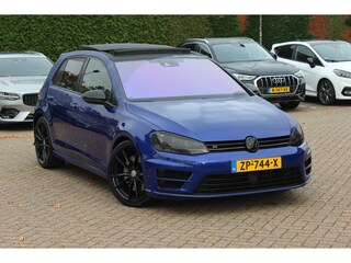 Volkswagen Golf 2.0 TSI R 4Motion / Panoramadak / Camera / Leder / Sterrenhemel / Remus uitlaat / 19'' / Navigatie / DAB / Stoelverwarming / ACC
