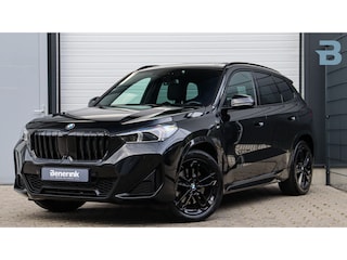 BMW X1 xDrive23i M-Sport | Harman/Kardon | Panoramadak | Head-up | Trekhaak | Memory