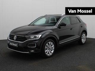 Volkswagen T-Roc 1.5 TSI Sport 150 PK | Automaat | Navigatie | Camera | Stoelverwarming | Climate control | Parkeersensoren | Digital Cockpit Pro | Adaptive Cruise Control | Lendensteun | LED-verlichting |