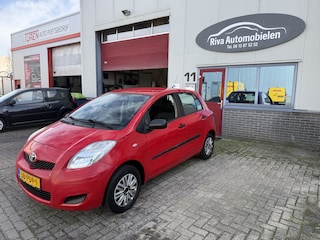 Toyota Yaris 1.0 VVTi Acces