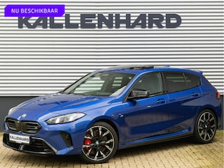 BMW M135 xDrive - Pano - Memoryzetels - ACC - Stuurwiel Verwarmd - Head-up