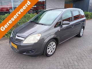 Opel Zafira 1.6 Temptation, Airco, Navigatie, trekhaak, 7-zitter!
