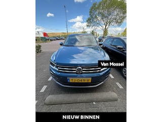 Volkswagen Tiguan 1.4 TSI Comfortline 150 PK | Automaat | Airco | Navigatie | Adaptive Cruise Control | Lane Assist | Achteruitrijcamera | Parkeersensoren | Trekhaak |