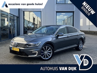 Volkswagen Passat 1.4 TSI GTE Connected Series Plus