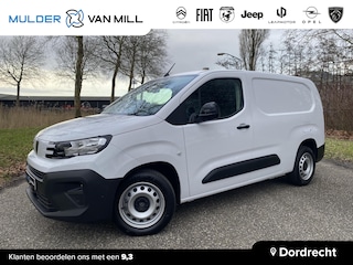 Peugeot Partner L2 50 kWh 136pk | ACTIE! | 8 jaar garantie | NAVI | Multimedia | Apple Carplay | Android Auto | Achteruitrijcamera | Parkeersensoren voor en achter | Dode hoek detectie | Surround view | Licht- en regensensor | Mistlampen | Stuurwielbediening | Digital cockpit | Bestuurdersstoel comfort | Reservewiel |van €31.628 voor €27.095