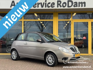 Lancia Ypsilon 1.4 Oro