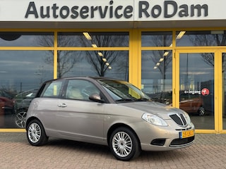 Lancia Ypsilon 1.4 Oro