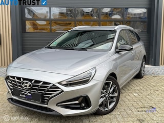 Hyundai i30 Wagon 1.5 T-GDi MHEV Premium| Led | Stuur & Stoel verwarming