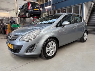 Opel Corsa 1.2 16V TWINPORT 5D Rhythm | Navigatie | Half leder | Airco | Cruise control | Lm velgen | Parkeersensoren | NAP | Rijklaar prijs!