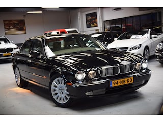 Jaguar XJ 3.5 V8 Executive Orgineel NL-auto Komt van 1ste Eig