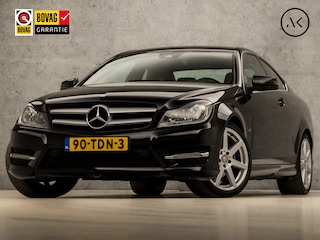 Mercedes-Benz Coupé 180 AMG Sport 157Pk Automaat (NAVIGATIE, CLIMATE, LEDER, STOELVERWARMING, MEMORY SEATS, PARKEERSENSOREN, ZWART HEMEL, CRUISE, NIEUWE APK, NIEUWSTAAT)