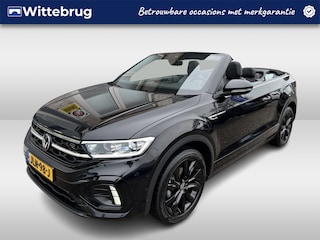 Volkswagen T-Roc 1.5 TSI 2x R-Line / AUTOMAAT/ BLACK STYLE/ CAMERA/ PARK. SENSOREN/ DODE HOEK/ STOEL-STUURVERWARM./ IQ. LIGHT/ DIGITAL DASHBOARD/ ADAPT. CRUISE/ APP CONNECT/ NAVI/ CLIMA/ DAB/ 18" LMV