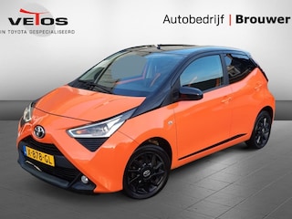 Toyota Aygo 1.0 VVT-i x-play Orange Automaat
