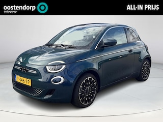 Fiat 500 La Prima 42 kWh | Panorama dak | Cruise control adaptief | Carplay |
