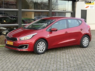 Kia Ceed Cee'd 1.0 T-GDi Navigator Airco Navi 5drs NAP APK !!
