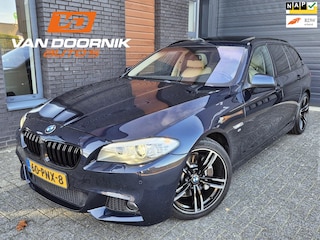 BMW 5-serie Touring 528i High Executive Leder/Xenon/Panoramadak/Sport Uitlaat
