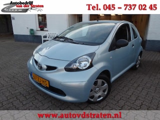 Toyota Aygo 1.0-12V/Knappe auto/ Weinig KM!!