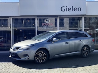 Toyota Avensis 1.8 VVT-i 147pk Dynamic Business | Trekhaak, Navigatie, Parkeersensoren, Camera, Cruise control, Half leer, Stoelverwarming