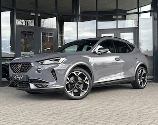 Cupra Formentor 1.4 E-HYBRID 245PK VZ PERF. - PANO - TREKH. - MATRIX