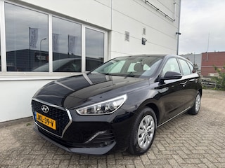 Hyundai i30 1.4 Cruise |Dealeronderhouden|Lage km-stand|Direct rijden!