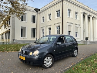 Volkswagen Polo 1.4-16V AUT, AIRCO, 5 DEURS