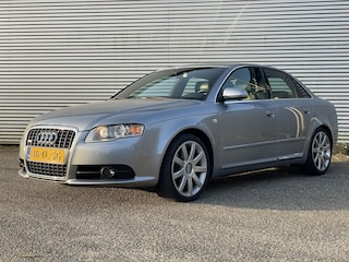 Audi A4 Limousine 2.0 TFSI quattro edition *NIEUWSTAAT* 260PK