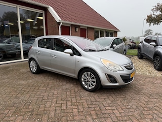 Opel Corsa 1.2-16V COSMO 5-DRS MET SLECHTS 82.544 KM!! AIRCO/TREKHAAK/CRUISE