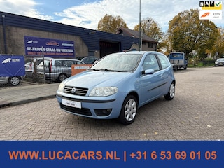 Fiat Punto 1.4-16V Emotion
