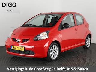Toyota Aygo 1.0-12V Sport Automaat | Airco | Dealer onderhouden | 1e eigenaar | Lichtmetalen velgen |
