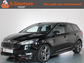 Ford Focus Wagon 2.0 TDCI Titanium, ST-Line, Stoel/Stuurverwarming, Trekhaak, Bluetooth