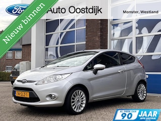 Ford Fiesta 1.6 Titanium 120PK Cruise Climate Verwarmde Voorruit Parkeersensoren Achter Regensensor Centrale Vergrendeling *Compleet*