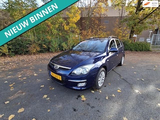 Hyundai i30 CW 1.6i Blue Dynamic LEUKE AUTO RIJDT EN SCHAKELT TOP
