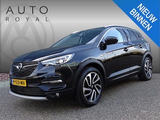 Opel Grandland X 1.2 Turbo Innovation AUTOMAAT | APPLE CARPLAY | 360 CAMERA | NAVIGATIE | AIRCO/EC | ADAPTIEVE CRUISECONTROL | PARKEERSENSOREN | LEDER BEKLEDING | DAB RADIO | LED VERLICHTING | STOELVERWARMING |