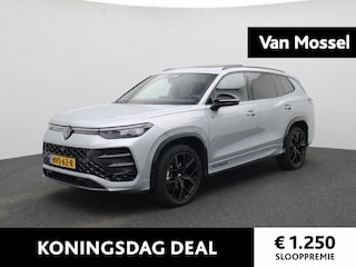 Volkswagen Tayron 1.5 eHybrid R-Line Edition | 204 PK | Automaat | Panorama Schuif/Kantel Dak | Trekhaak | Harman & Kardon | IQ-Light | Black Style | Stoel en Stuurverwarming