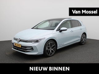 Volkswagen Golf 1.5 eHybrid Style Edition | 204 PK | SoH 100% | Panorama Dak | Trekhaak | Ergo Stoel (Massage) | Stoel en Stuurverwarming