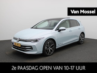 Volkswagen Golf 1.5 eHybrid Style Edition | 204 PK | SoH 100% | Panorama Dak | Trekhaak | Ergo Stoel (Massage) | Stoel en Stuurverwarming