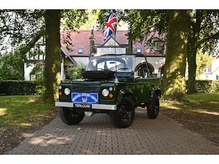 Land Rover Defender 90 Soft Top "The Queen"