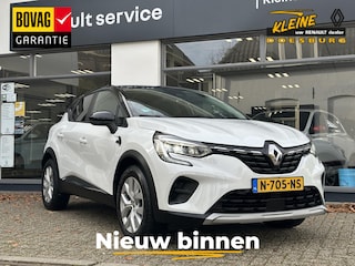Renault Captur TCe 140 EDC Experience | Automaat | Navigatiesysteem | Stoelverwarming | Parkeersensoren achter | Two-tone kleurstelling | Dealer onderhouden |