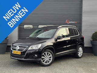 Volkswagen Tiguan 1.4 TSI Sport&Style | Navigatie | Camera | Xenon | Climate Control | Lichtmetalen Velgen | Privacy Glass |