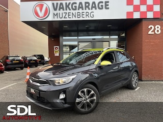 Kia Stonic 1.0 T-GDi ExecutiveLine // LED // KEYLESS // DODEHOEK // HALF LEDER // NAVI+CARPLAY // AFN. TREKHAAK // STOEL+STUURVERWARMING // CLIMA //