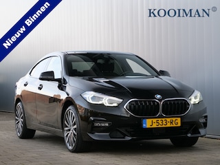 BMW 2-serie High Executive 218i 141 Pk Automaat Navigatie / Camera / DAB / Apple Carplay