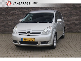 Toyota Corolla Verso 1.8 VVT-i Dynamic 7 persoons | Trekhaak |