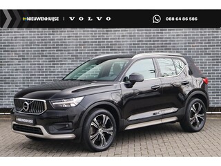 Volvo XC40 Plug-in Hybrid T5 Inscription | Panoramadak | Lederen beklding | Adaptive cruise control | Stoel- en stuurwielverwarming | Standkachel | Elektrische stoelverstelling | Dode hoek detectie BLIS | Achteruitrijcamera | Parkeersensoren voor + achter |