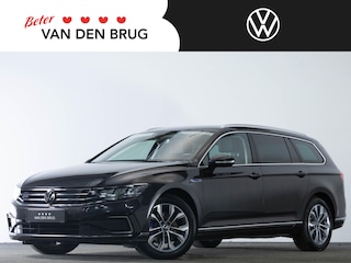 Volkswagen Passat GTE 1.4 TSI 218 PK DSG PHEV Highline | LED | Trekhaak | Stoelverwarming | Achteruitrijcamera |