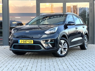 Kia Niro 204pk DynamicLine 64 kWh 3-Fase | Trekh. | Stoel + Stuurverw. | Cam. | Keyless | DAB | NL Auto |