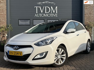 Hyundai i30 1.6 GDI i-VisionNAVI|CAMERA|PANO|STOELVERW|LEDER